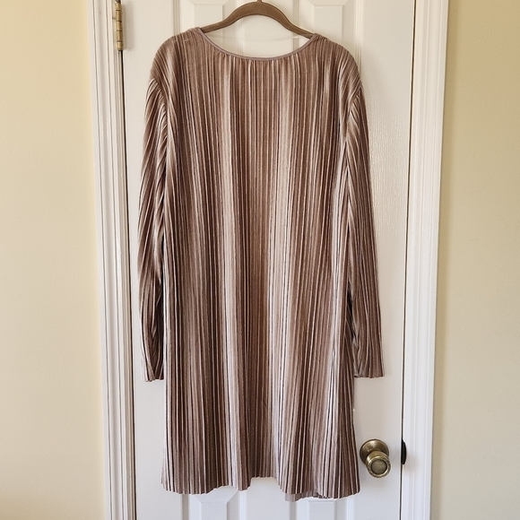 Chico's Tan Pleated Jacket - Picture 2 of 9